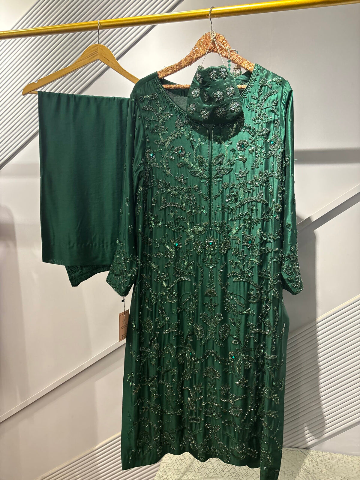 Regal Emerald Elegance