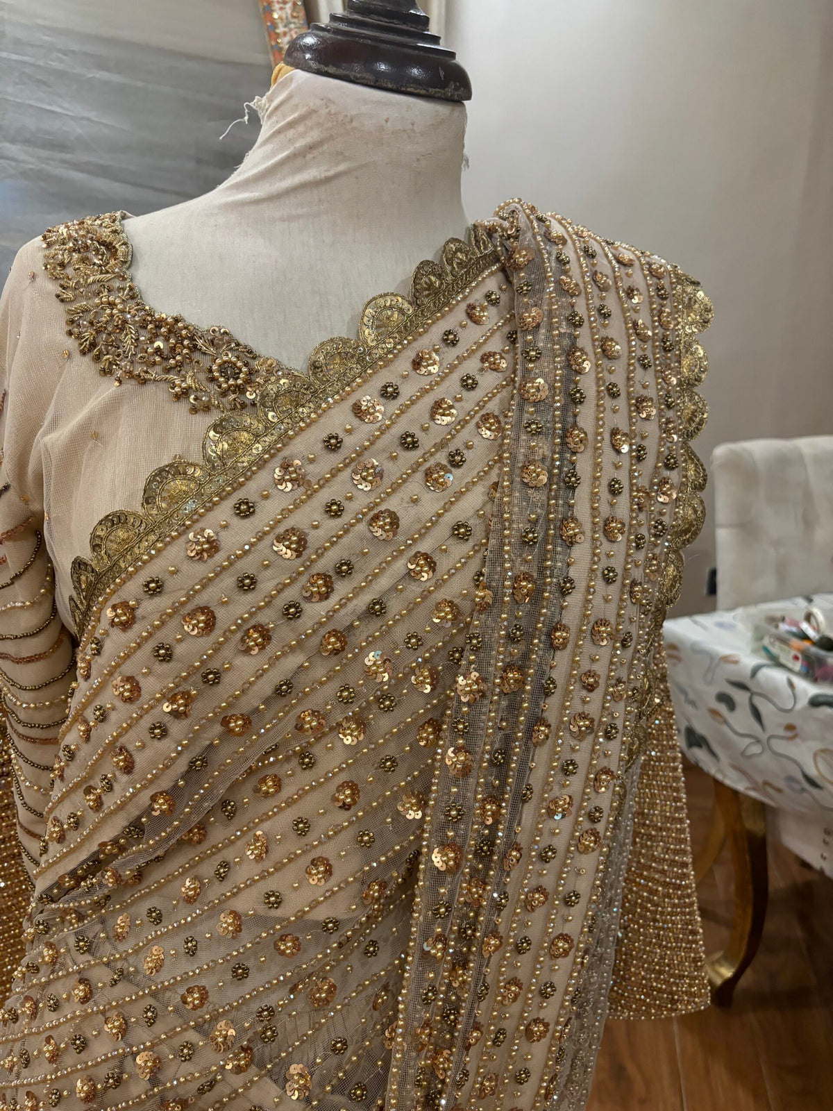 Aura Gold Net Saree