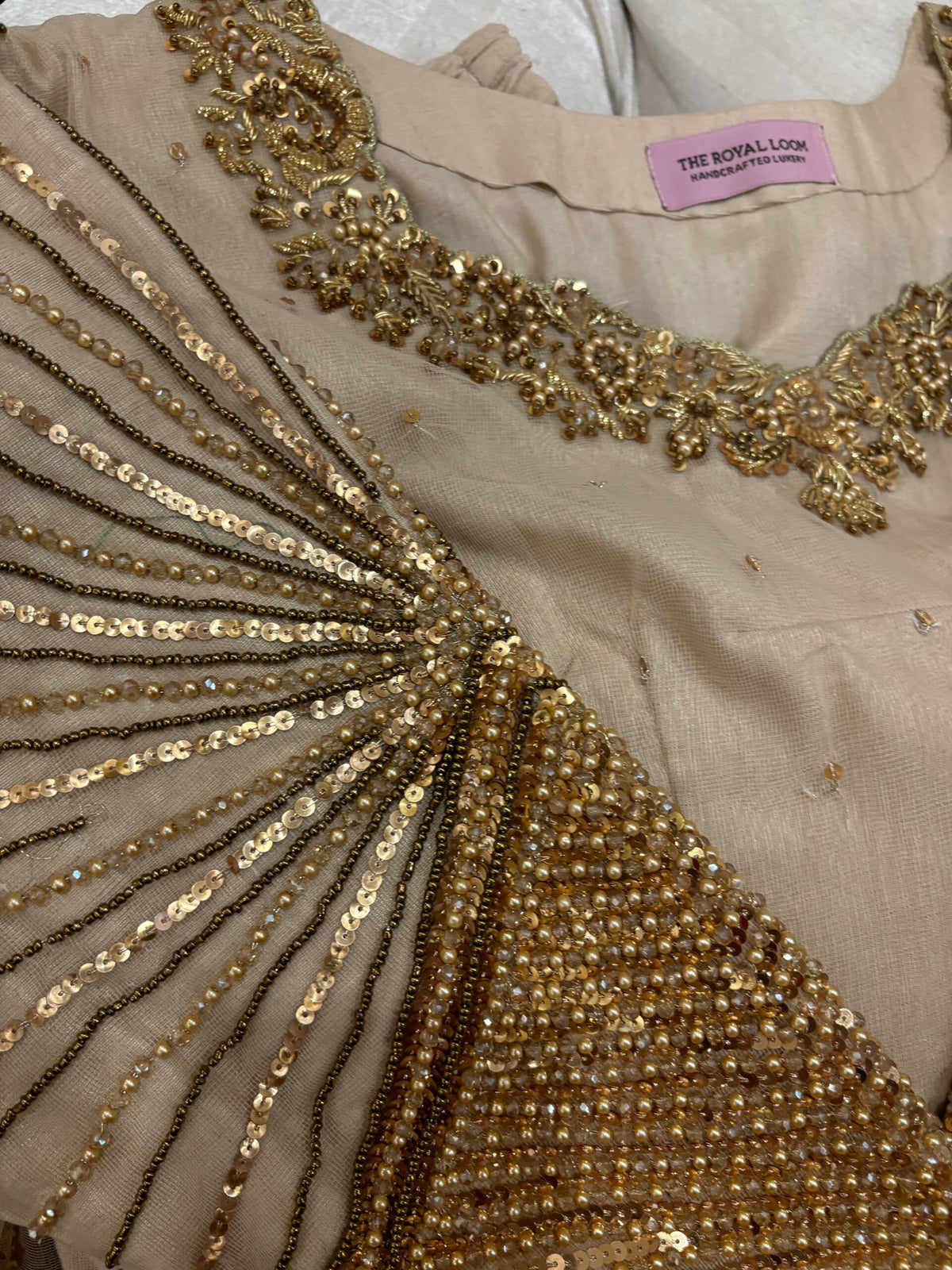 Aura Gold Net Saree